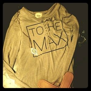 By Buckle TO THE MAX almost sheer tee lg
